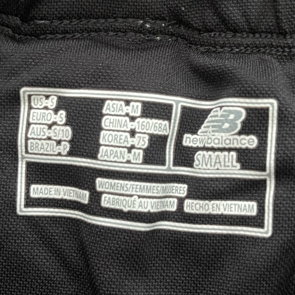 New Balance Running Shorts Small - Picture 5 of 7